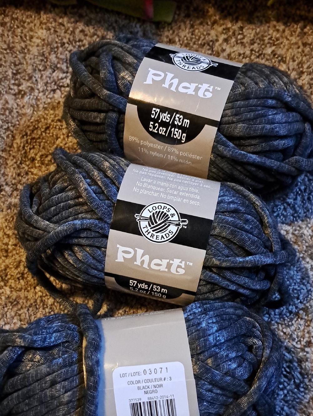 Loops & Threads Phee's Chunky Yarn - Black
